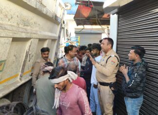 देहरादून: कांवली रोड पर डंपर ने मजदूर को कुचला, मौके पर मौत; आक्रोशित लोगों ने किया हंगामा